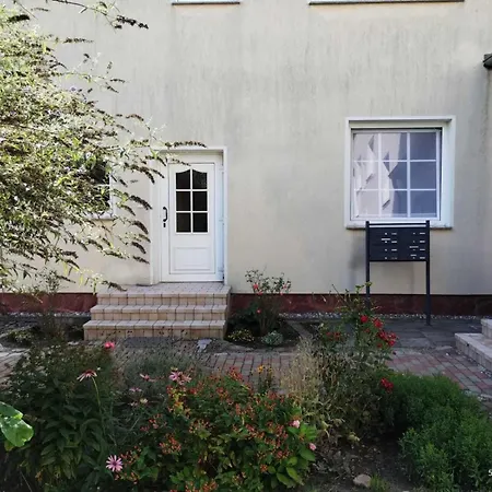 Peene Alte Schule Dornberger * Voelschow