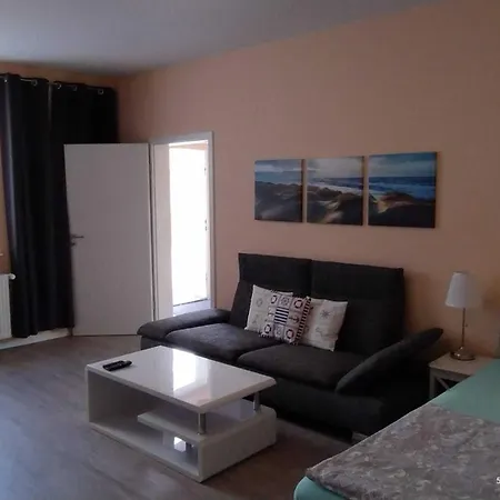 Peene Alte Schule Dornberger Appartement Voelschow