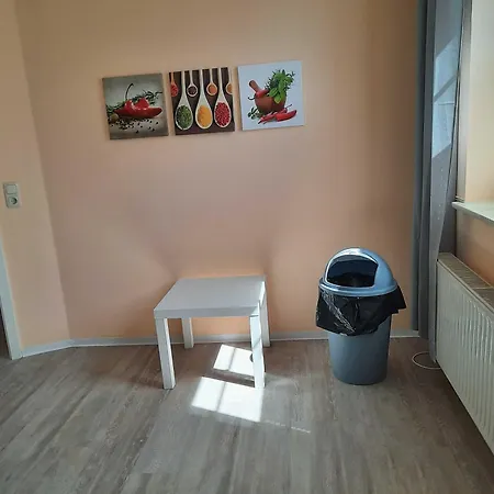 Peene Alte Schule Dornberger Apartman *