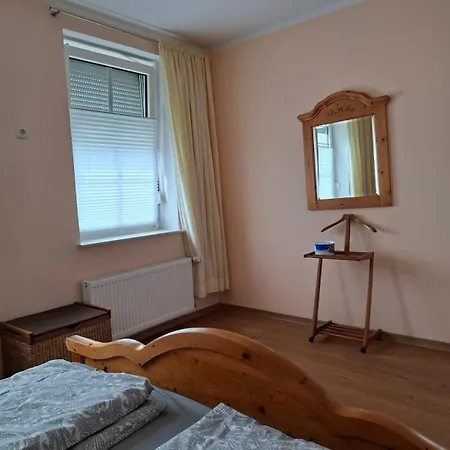 Peene Alte Schule Dornberger Appartement Voelschow