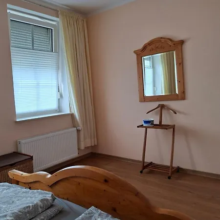 Peene Alte Schule Dornberger * Voelschow